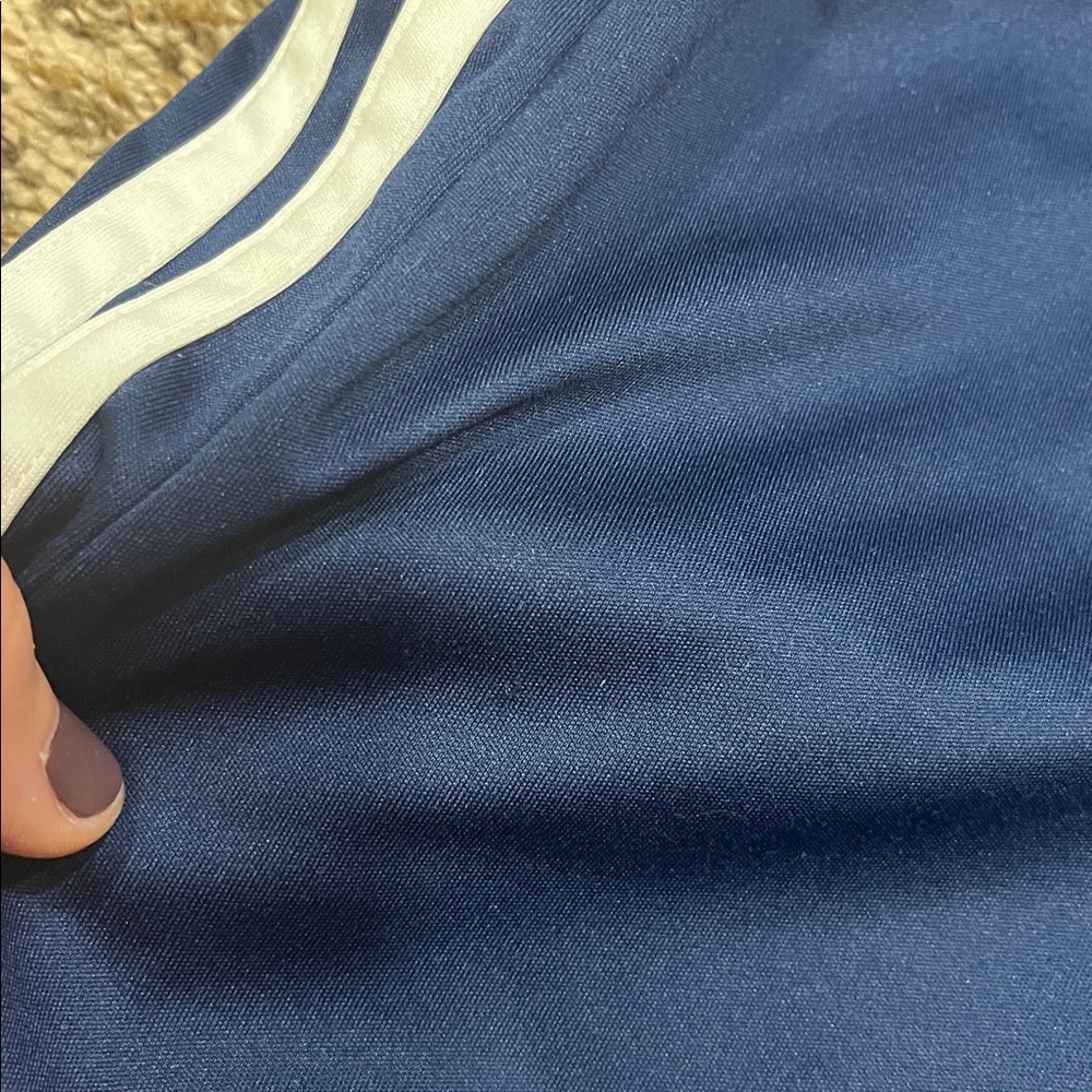 ADIDAS shorts - Picture 4 of 4